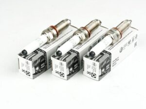 Genuine Seat/VW/Skoda Spark Plugs (Set of 3) 1.0L Petrol (05C905626)